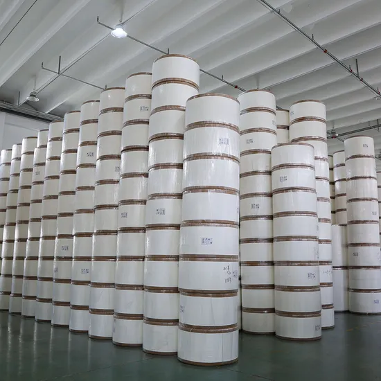 Mutterrolle aus Zellstoff für Toilettenpapier